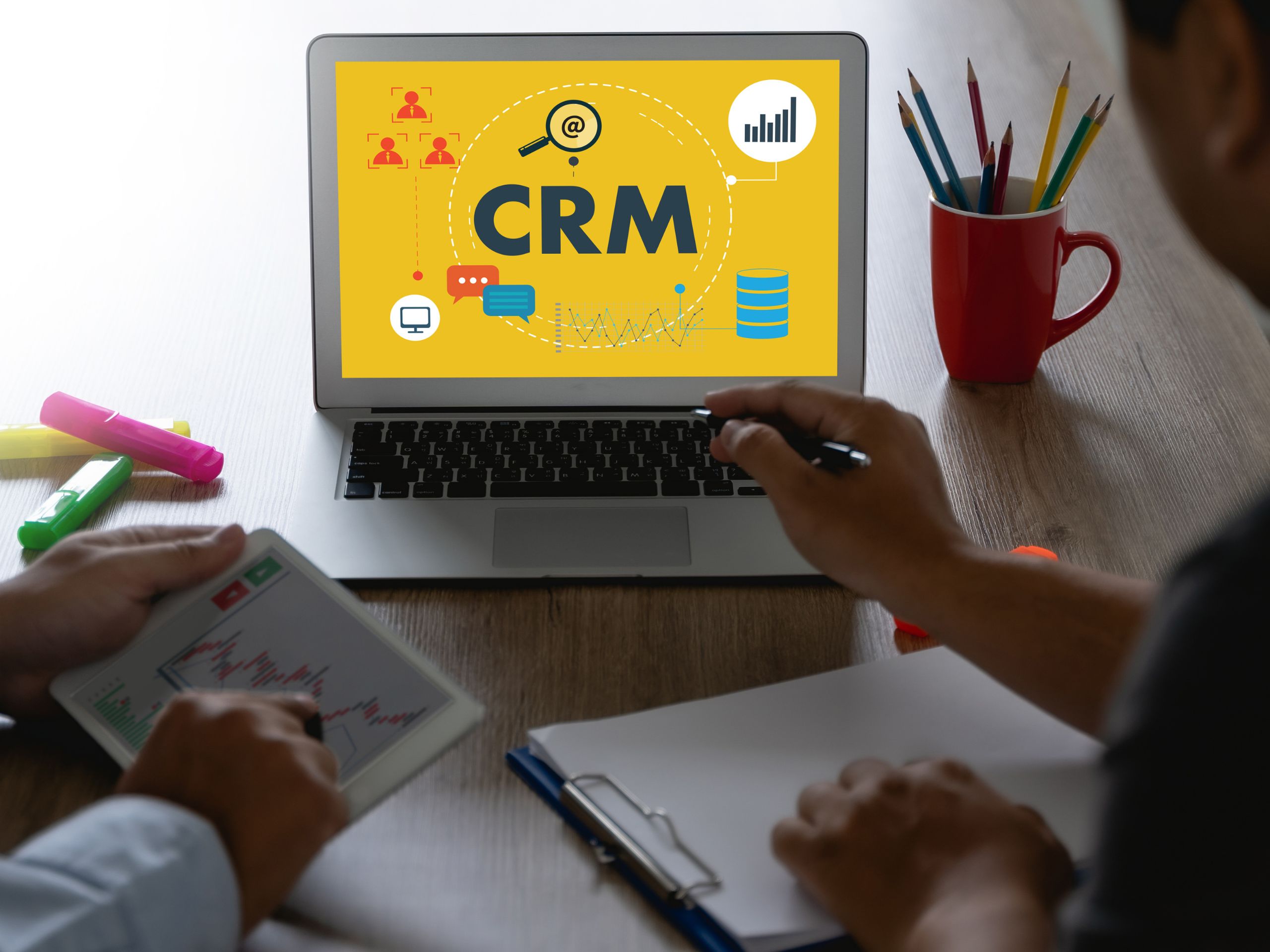 Tại sao phần mềm CRM là công cụ quan trọng cho doanh nghiệp?
