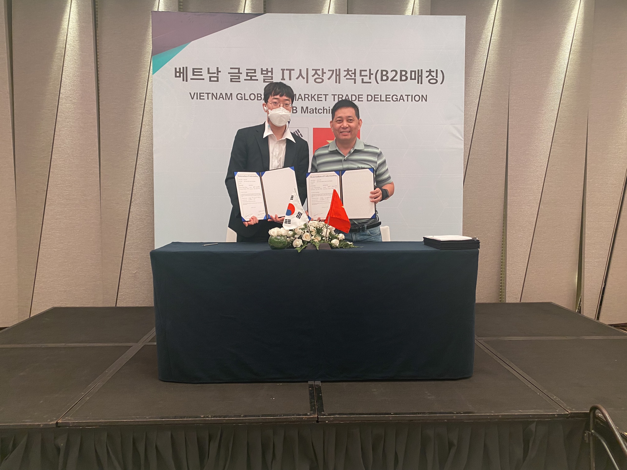 1BOSS và 4STEC thành công ký kết thỏa thuận hợp tác tại Việt Nam 