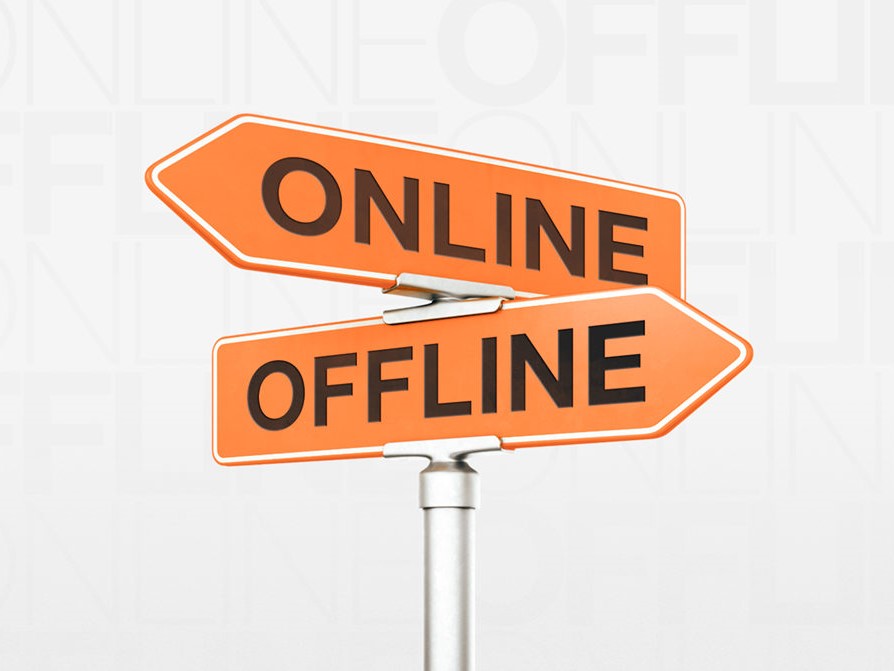 Nên lựa chọn phần mềm quản lý chuỗi cửa hàng online hay offline?